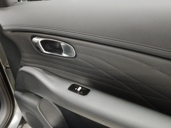 GEELY Starray EM-i (PHEV) (2026) — foto 9 van 22