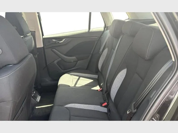Skoda Kamiq (2024) — foto 16 van 24