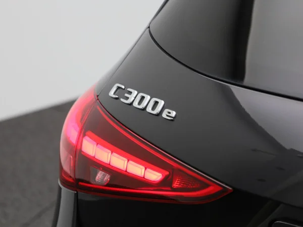 Mercedes-Benz C-Klasse (2023) — foto 53 van 60