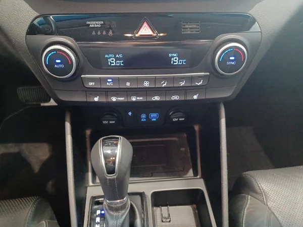 Hyundai Tucson (2019) — foto 9 van 19