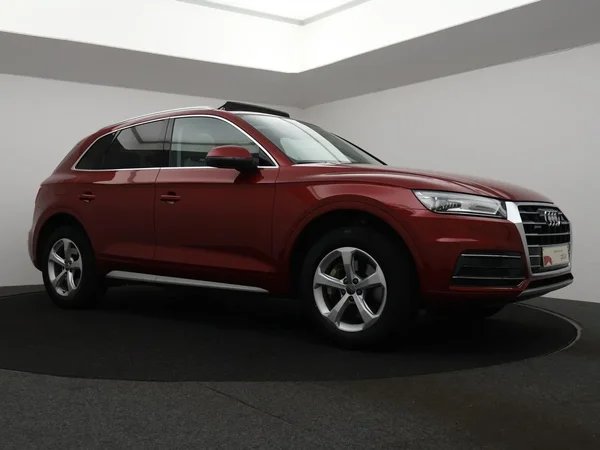 Audi Q5 (2017) — foto 25 van 28