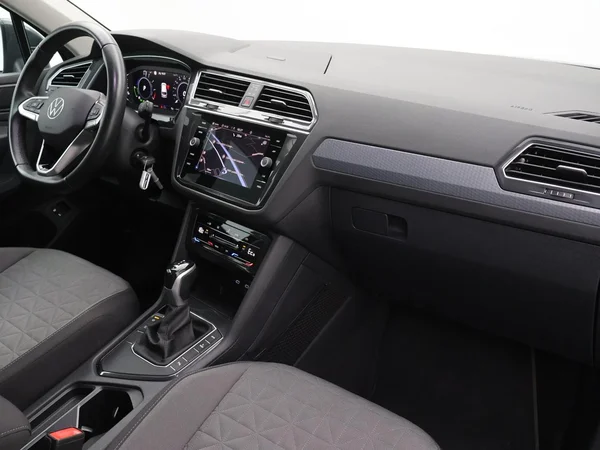 VOLKSWAGEN Tiguan eHybrid (PHEV) (2022) — foto 23 van 29