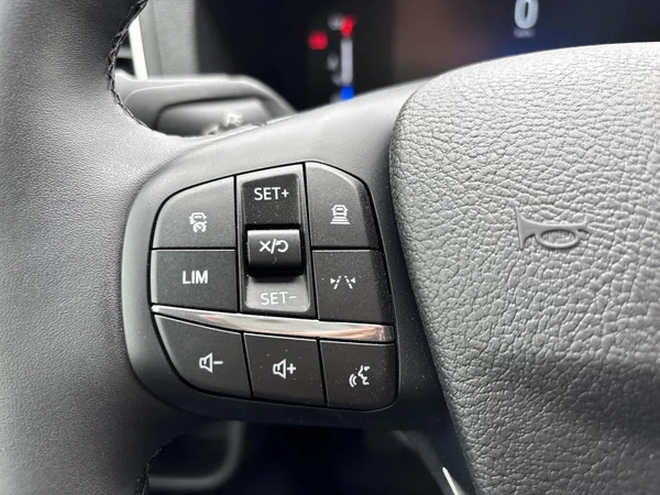 Ford Transit (2025) — foto 10 van 27