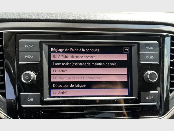 Volkswagen T-Roc (2018) — foto 14 van 26
