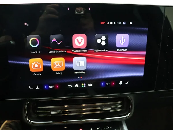 Mercedes-Benz CLA (2026) — foto 11 van 32