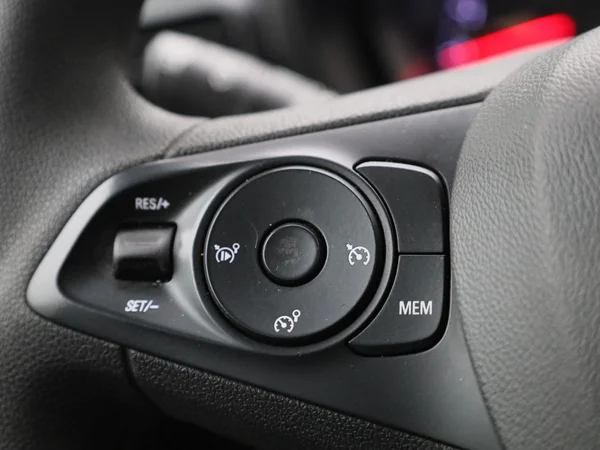 Opel Combo Life (2022) — foto 14 van 35