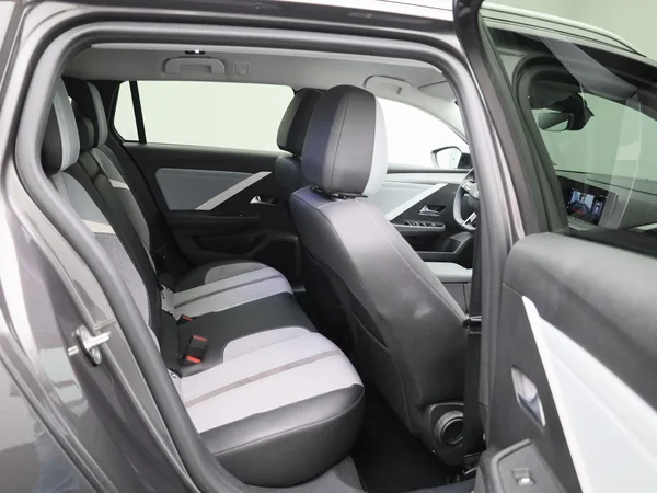 Opel Astra (2023) — foto 27 van 39