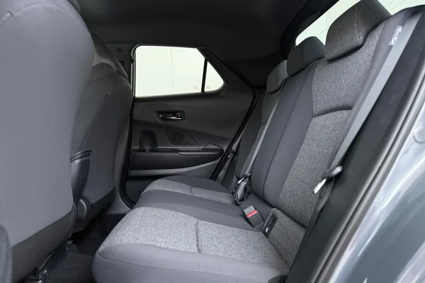 Toyota C-HR Hybrid (HEV) (2026) — foto 15 van 16