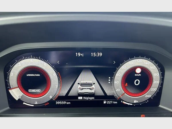 Nissan QASHQAI (2023) — foto 7 van 32
