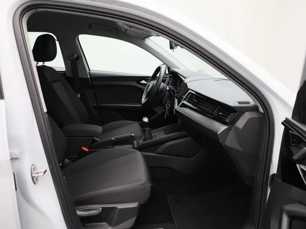 Audi A1 Sportback (2023) — foto 25 van 38