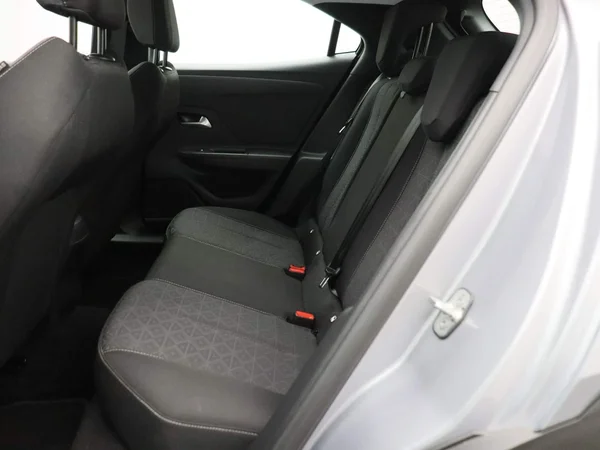 Opel Mokka (2023) — foto 5 van 21