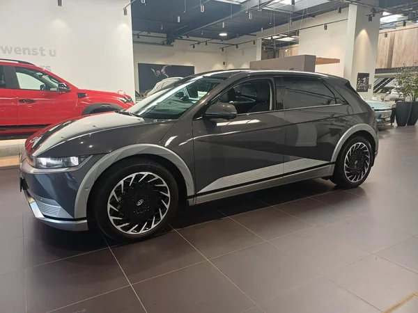 Hyundai IONIQ 5 (2025) — foto 21 van 25