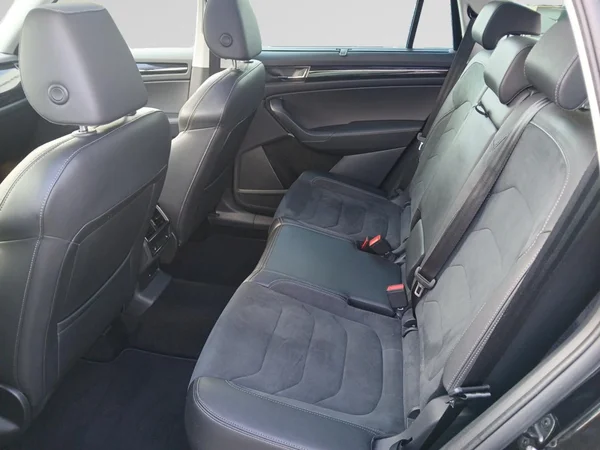 SKODA Kodiaq (2021) — foto 14 van 21