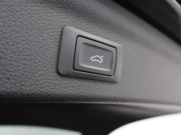 AUDI Q3 PHEV (2022) — foto 21 van 24
