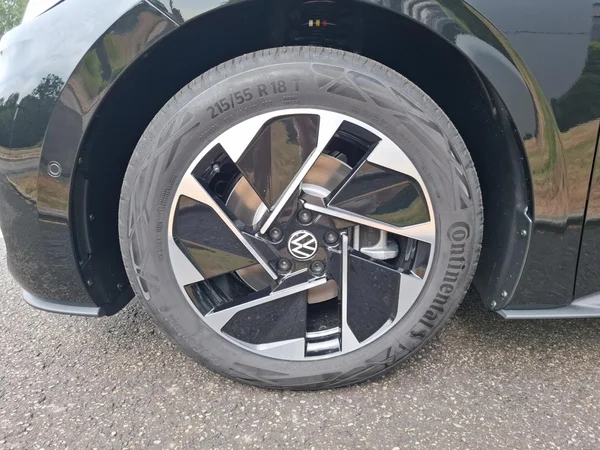 VOLKSWAGEN ID.3 (2026) — foto 16 van 24
