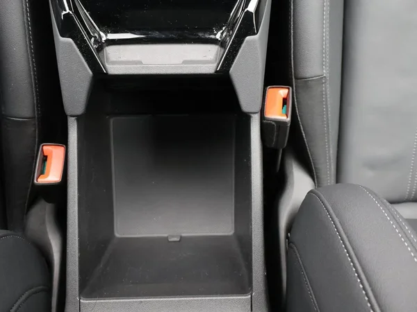 Audi SQ6 e-tron (2025) — foto 17 van 28