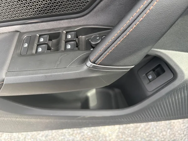 CUPRA Leon e-Hybrid (PHEV) (2025) — foto 8 van 23