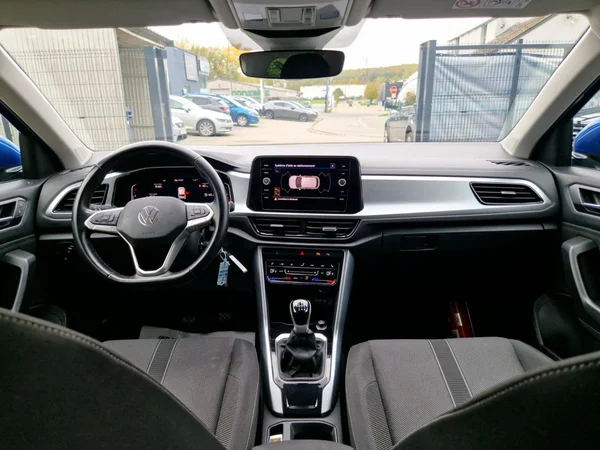 VOLKSWAGEN T-Roc (2023) — foto 27 van 27