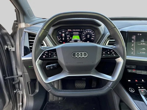 Audi Q4 Sportback e-tron (2025) — foto 2 van 18