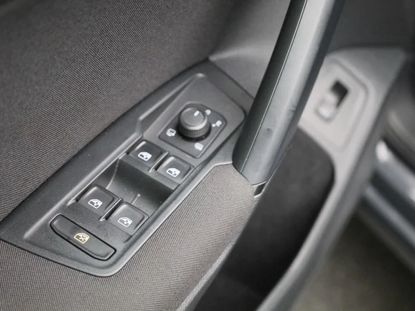 Volkswagen Tiguan (2021) — foto 30 van 43