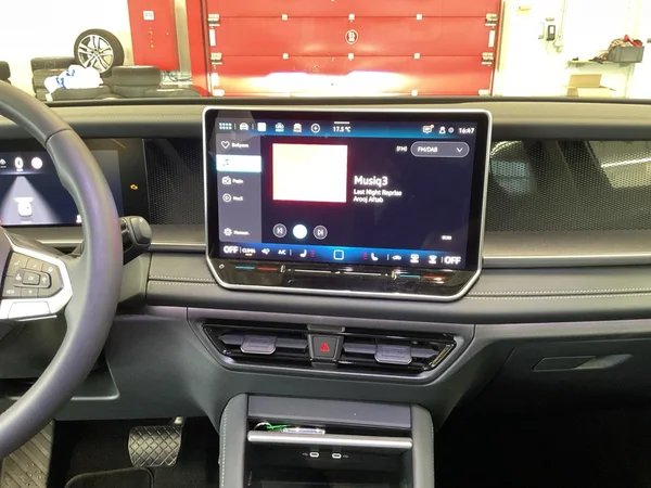 VOLKSWAGEN Tayron (2025) — foto 5 van 21