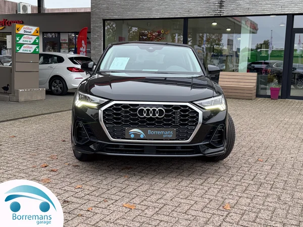 Audi Q3 (2022) — foto 31 van 55