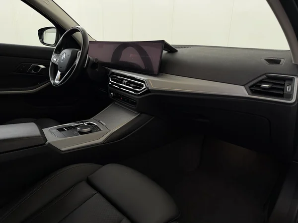 BMW 320 (2022) — foto 3 van 33