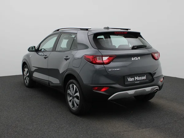 Kia Stonic (2022) — foto 12 van 34