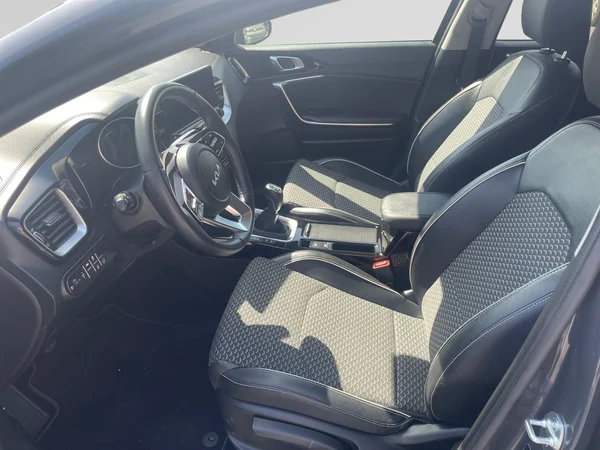 KIA XCeed (2024) — foto 20 van 21