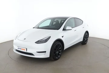 Tesla Model Y (2022)