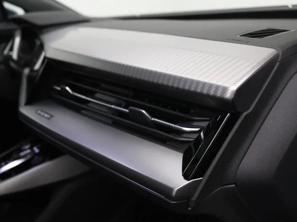 AUDI Q4 Sportback e-tron (2022) — foto 11 van 25