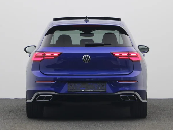 VOLKSWAGEN Golf VIII (2024) — foto 18 van 21