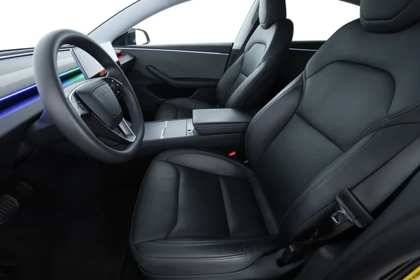 Tesla Model 3 (2024) — foto 16 van 16