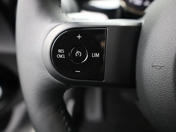 MINI Mini 5 Doors (F55 LCI II) (2022) — foto 6 van 21