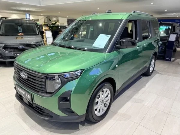 Ford Tourneo Courier (2026) — foto 5 van 12