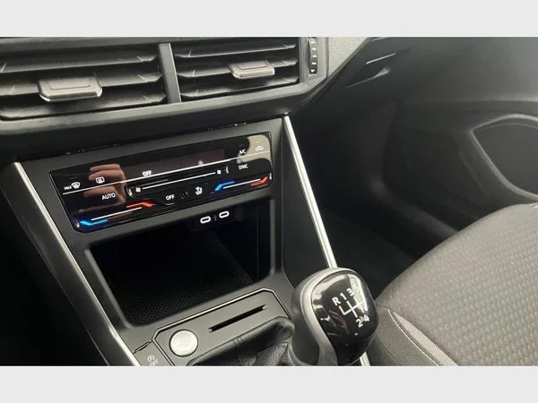 Volkswagen TAIGO (2024) — foto 19 van 28