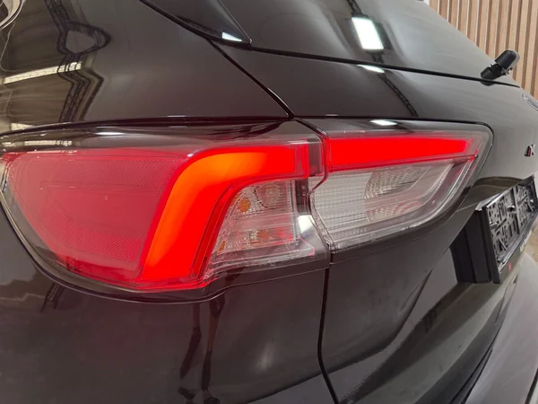 Ford Kuga (2022) — foto 28 van 29