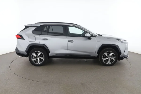 Toyota RAV4 (2024) — foto 12 van 15