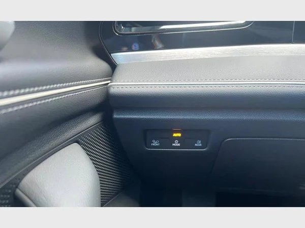 Volkswagen Passat SW (2024) — foto 6 van 36