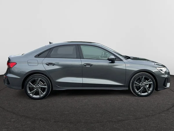 AUDI A3 Sedan (2025) — foto 9 van 18