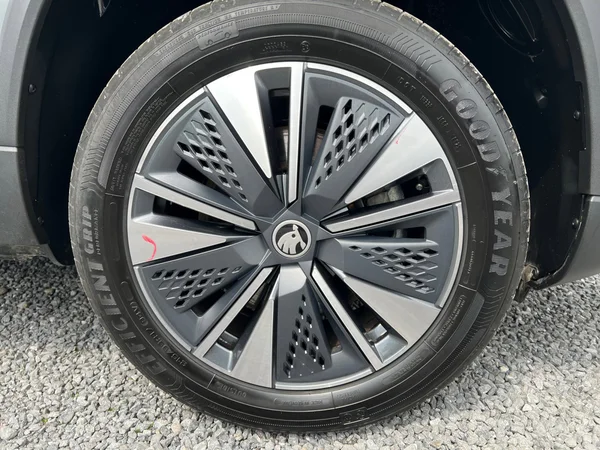 SKODA Karoq (2025) — foto 17 van 24