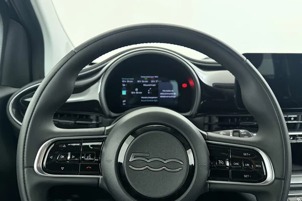 Fiat E-500C (2024) — foto 2 van 25