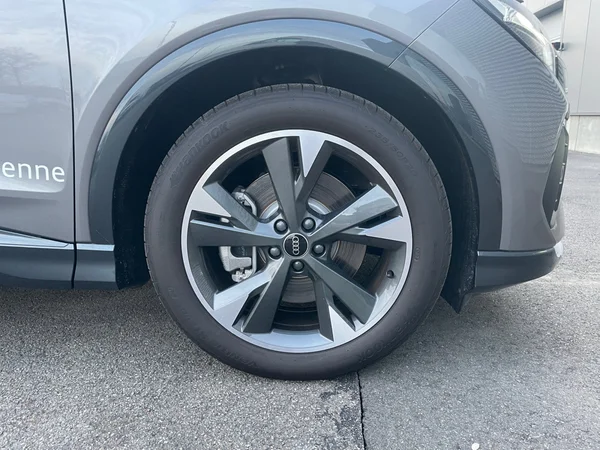 AUDI Q4 e-tron (2026) — foto 12 van 24