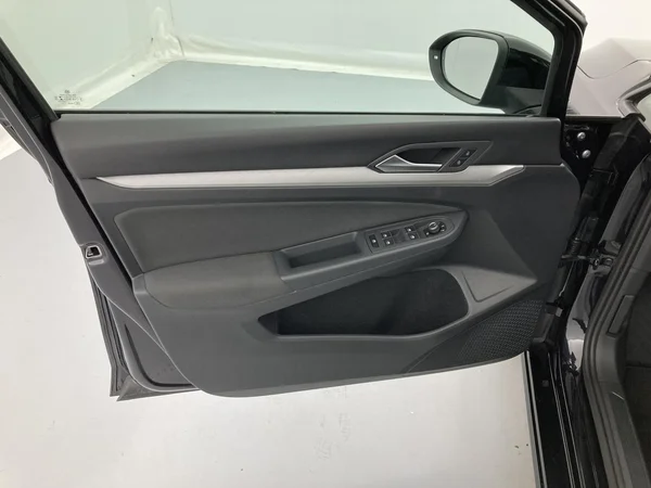 VOLKSWAGEN Golf VIII SW (2022) — foto 24 van 36