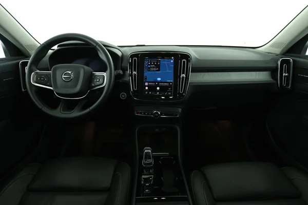 Volvo XC40 (2023) — foto 3 van 16