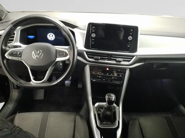 VOLKSWAGEN T-Roc Cabriolet (2022) — foto 2 van 23