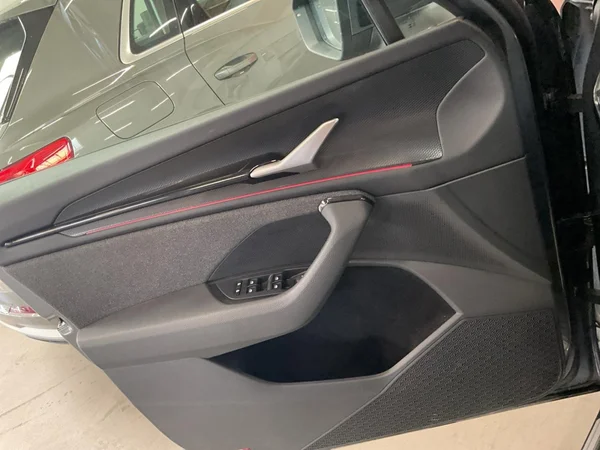 SKODA Kodiaq (2025) — foto 7 van 24