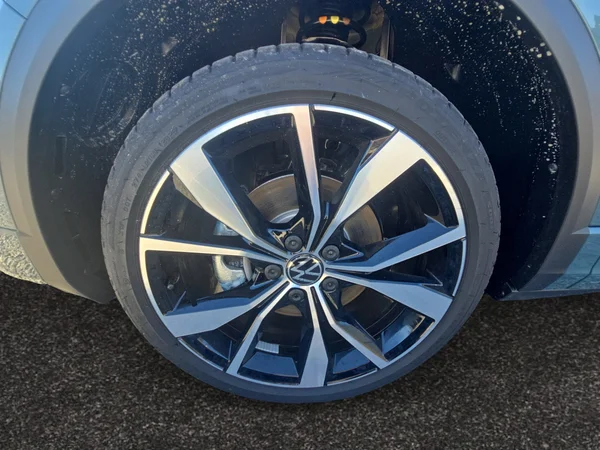 VOLKSWAGEN T-Roc (2026) — foto 9 van 24