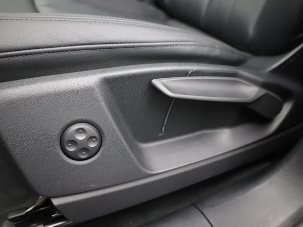 AUDI Q5 PHEV (2025) — foto 22 van 23