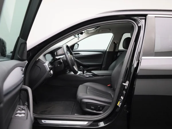 BMW 5 Reeks (2022) — foto 3 van 47